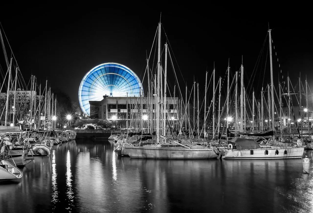 Smile Apparts - Appartements - Au Coeur De Lorient - Au Calme - Tout Confort 0*,  Франция