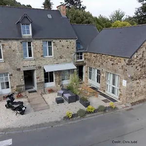  Vakantiehuis Les 2 Hermines